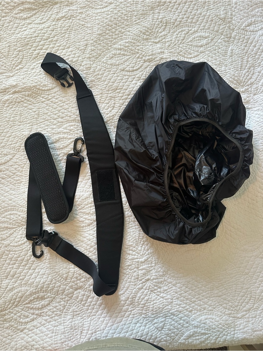 Cotopaxi Allpa 42L Black Travel Pack (unisex) - Picture 7 of 9
